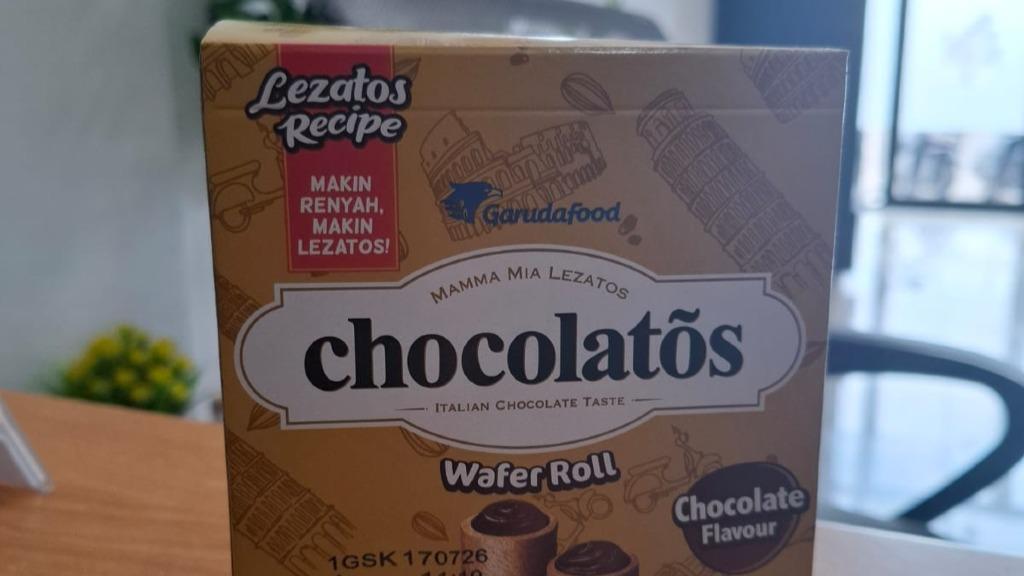 CHOCOCLATOS WAFER ROLL COKLAT